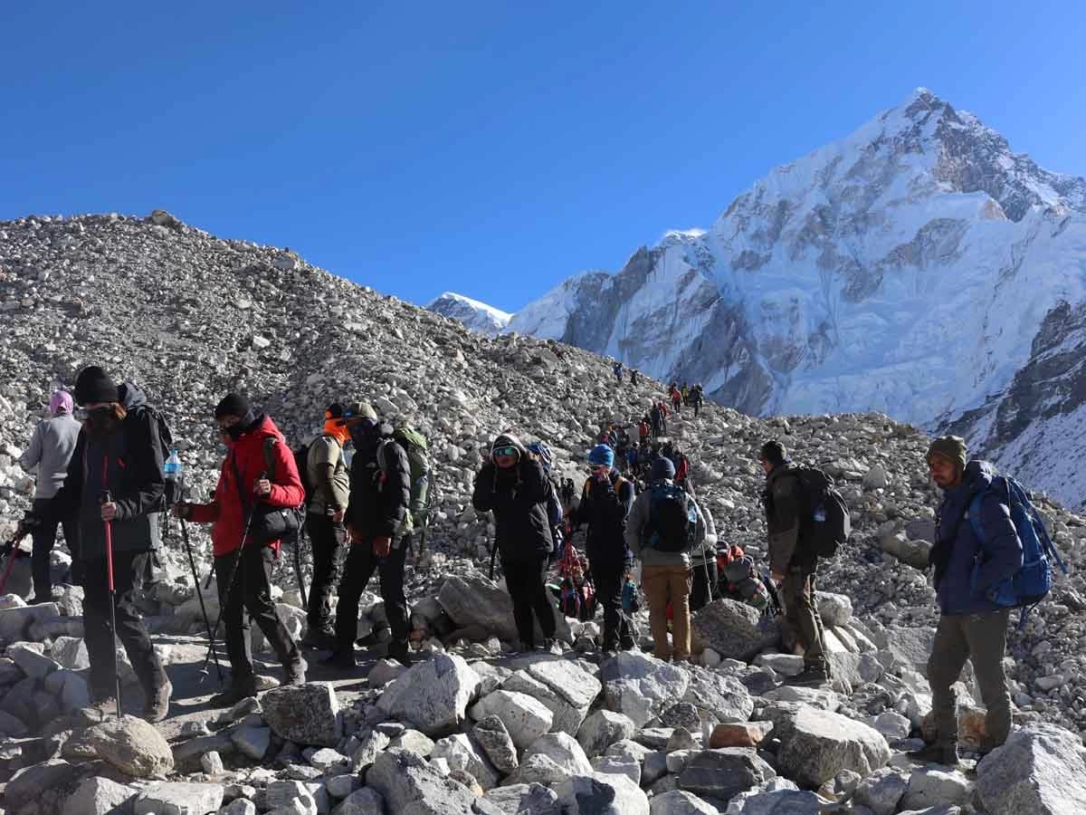 Lobuche Peak climbing trail