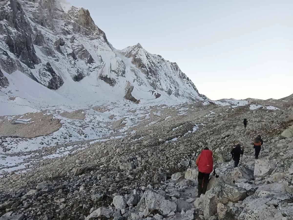 Short Manaslu trekking trail