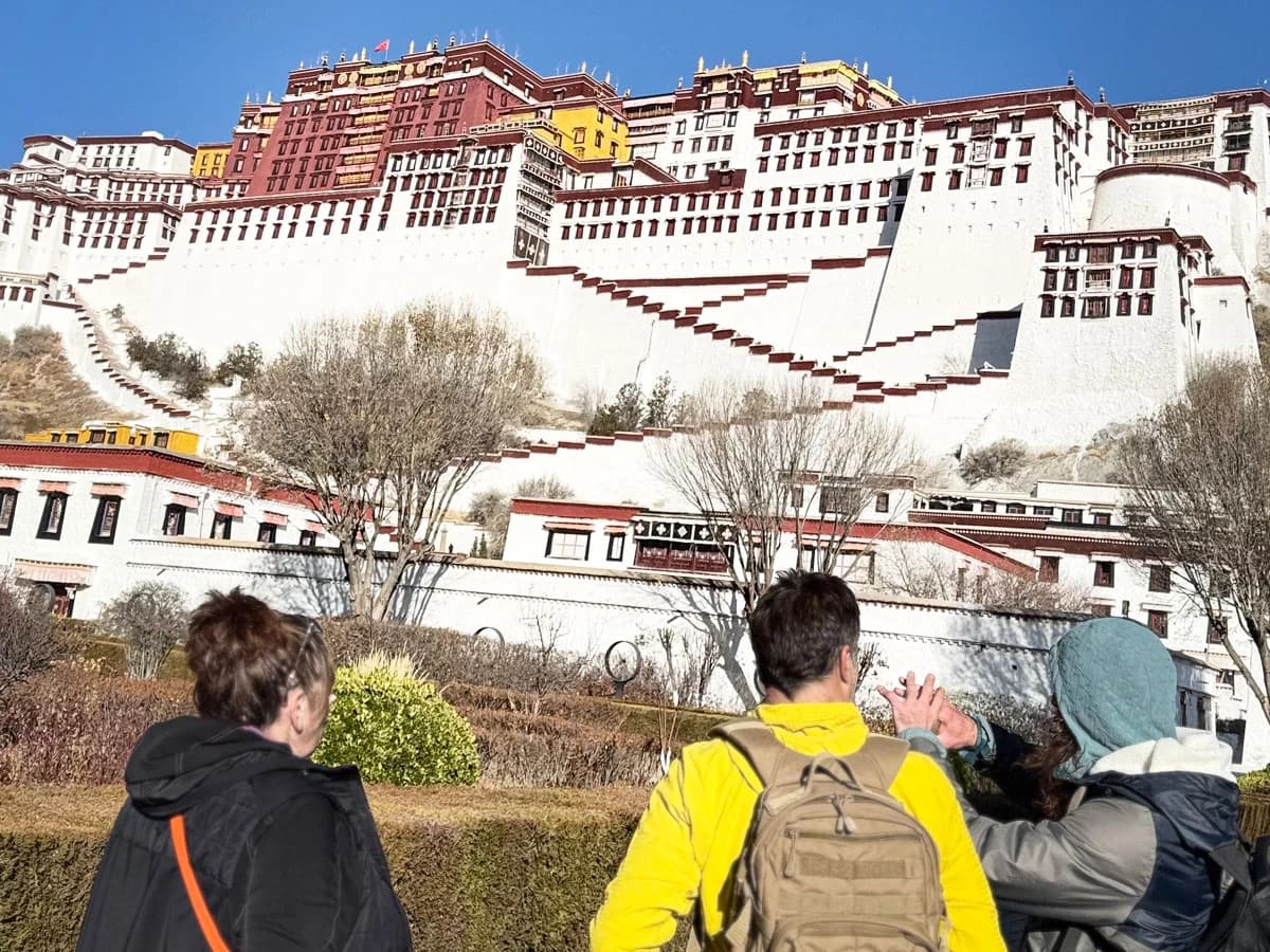 Visit Potala Palace In Tibet Lhasa Outfitter Himalaya Holidays